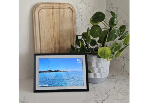 10.1" Smart Photo Frame with Instant Photo Sharing - Image 3